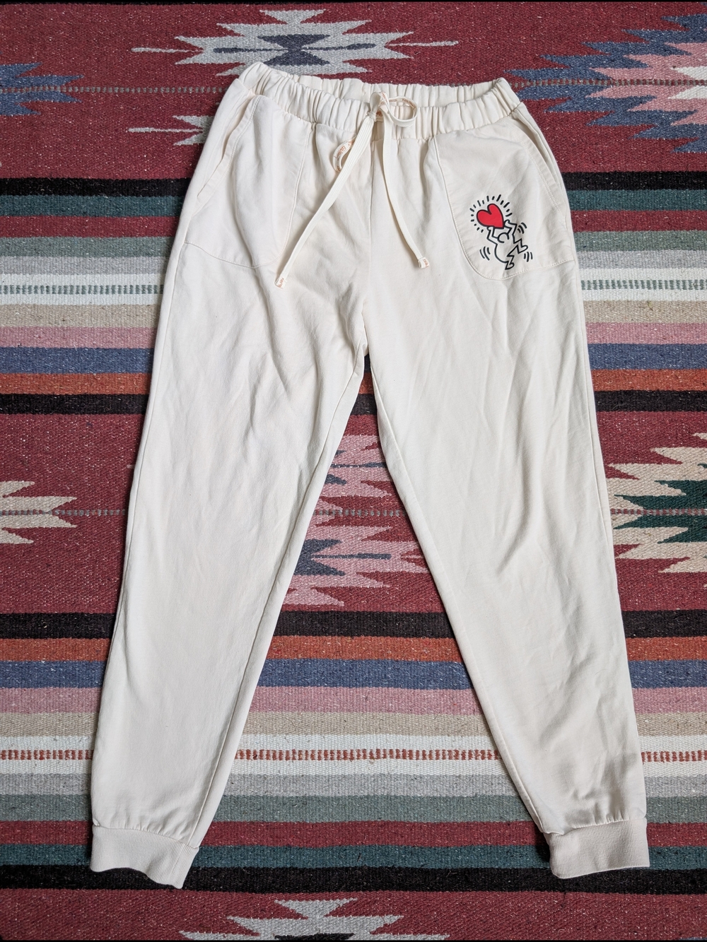 Keith Haring Cream Jogger Sweatpants M Beige Heart Graphic Drawstring Waist